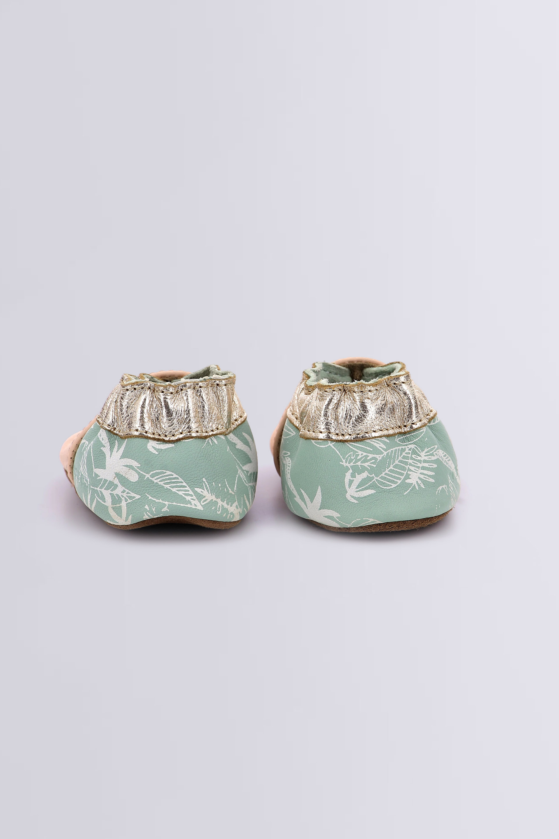 EYES ON YOU Rosa EYES ON YOU Rosa