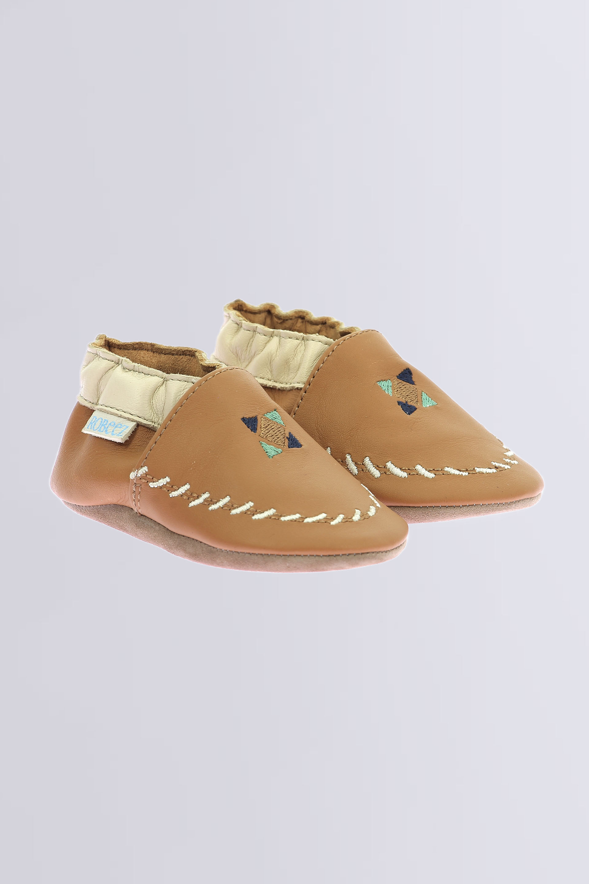 In And Out - chaussons souples camel pour garçon - Robeez © Site Officiel