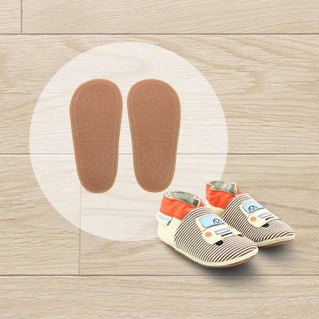 Los zapatitos/ mini shoez