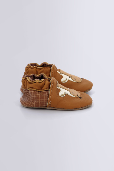 Funny Cow - camel and brown soft sole slippers for boys - Robeez © Funny Cow - camel and brown soft sole slippers for boys - Robeez ©